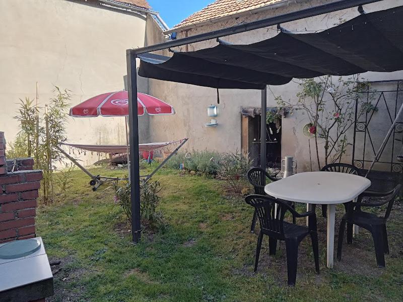 Appartement Le Labyrinthe Du Peintre Bransat ภายนอก รูปภาพ